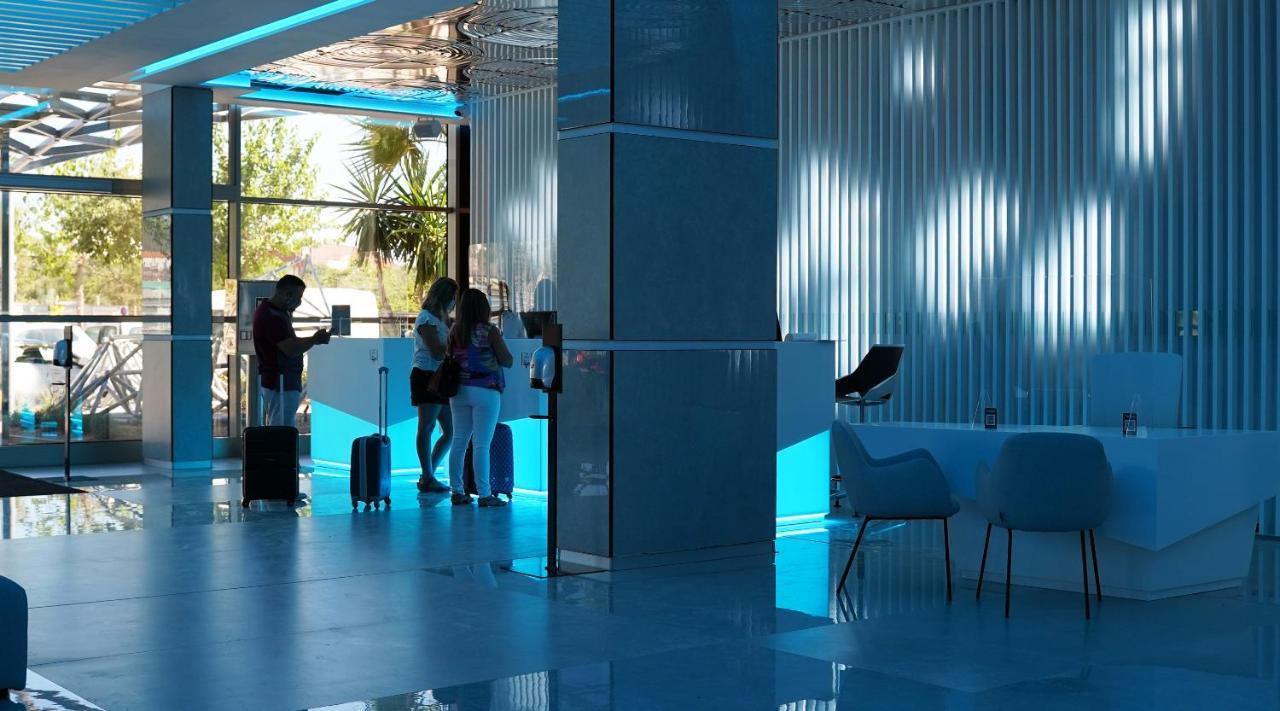 The Ibiza Twiins - 4* Sup Hotell Platja d'en Bossa Eksteriør bilde