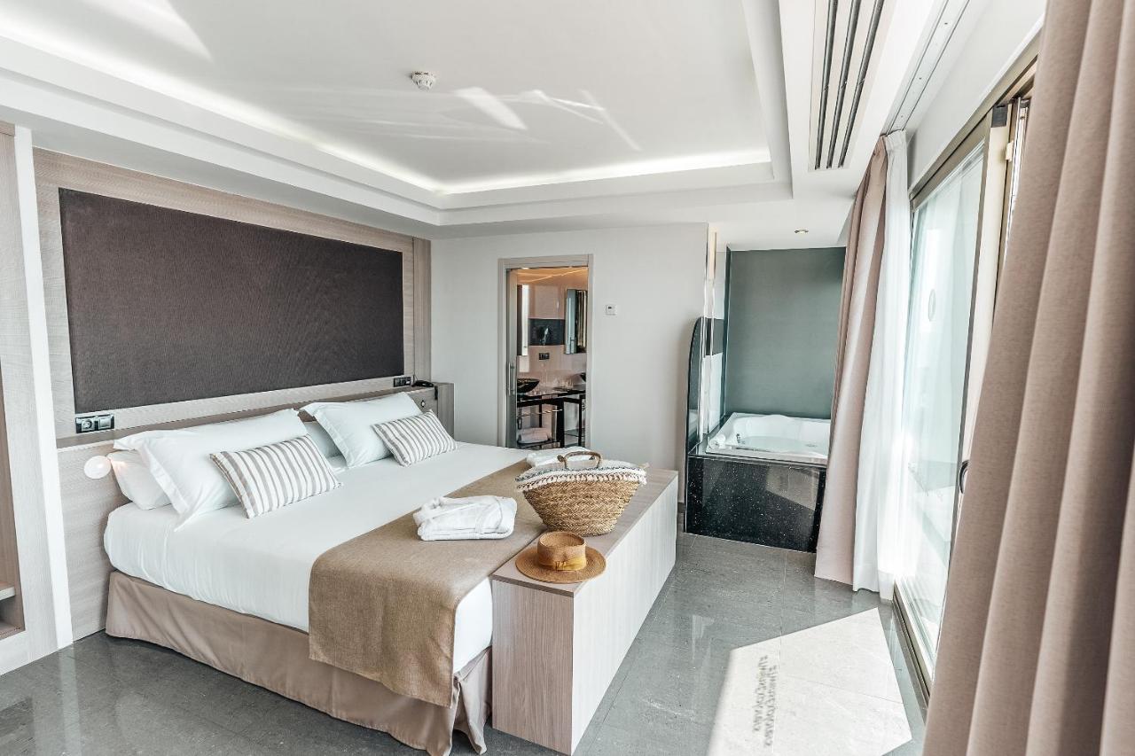 The Ibiza Twiins - 4* Sup Hotell Platja d'en Bossa Eksteriør bilde