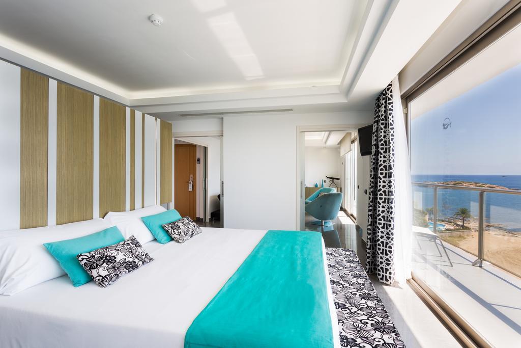 The Ibiza Twiins - 4* Sup Hotell Platja d'en Bossa Eksteriør bilde